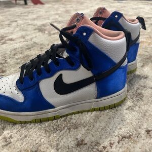 Nike Blue and White Dunks size 7